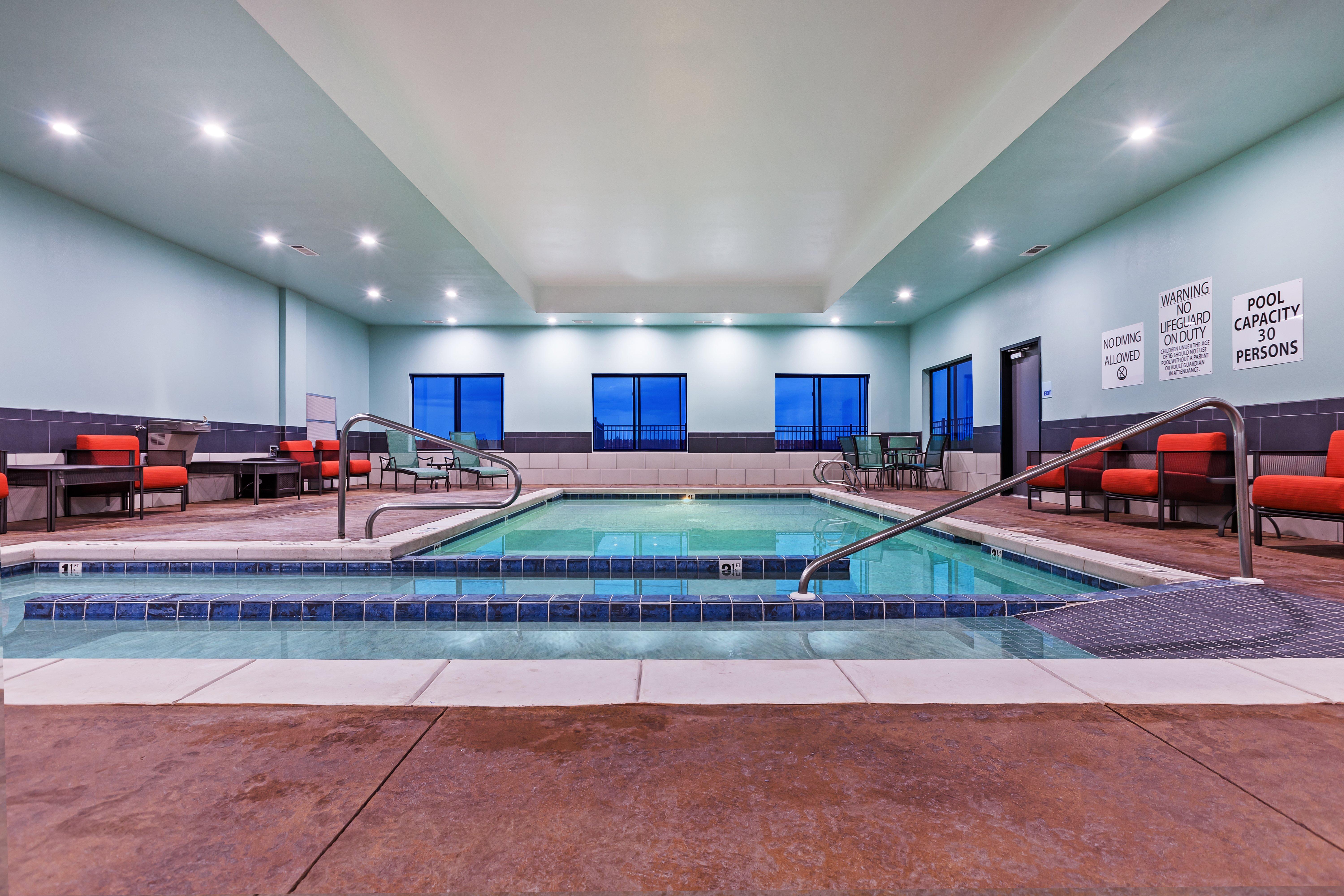 Holiday Inn Express & Suites Perryton By Ihg Lord Екстер'єр фото