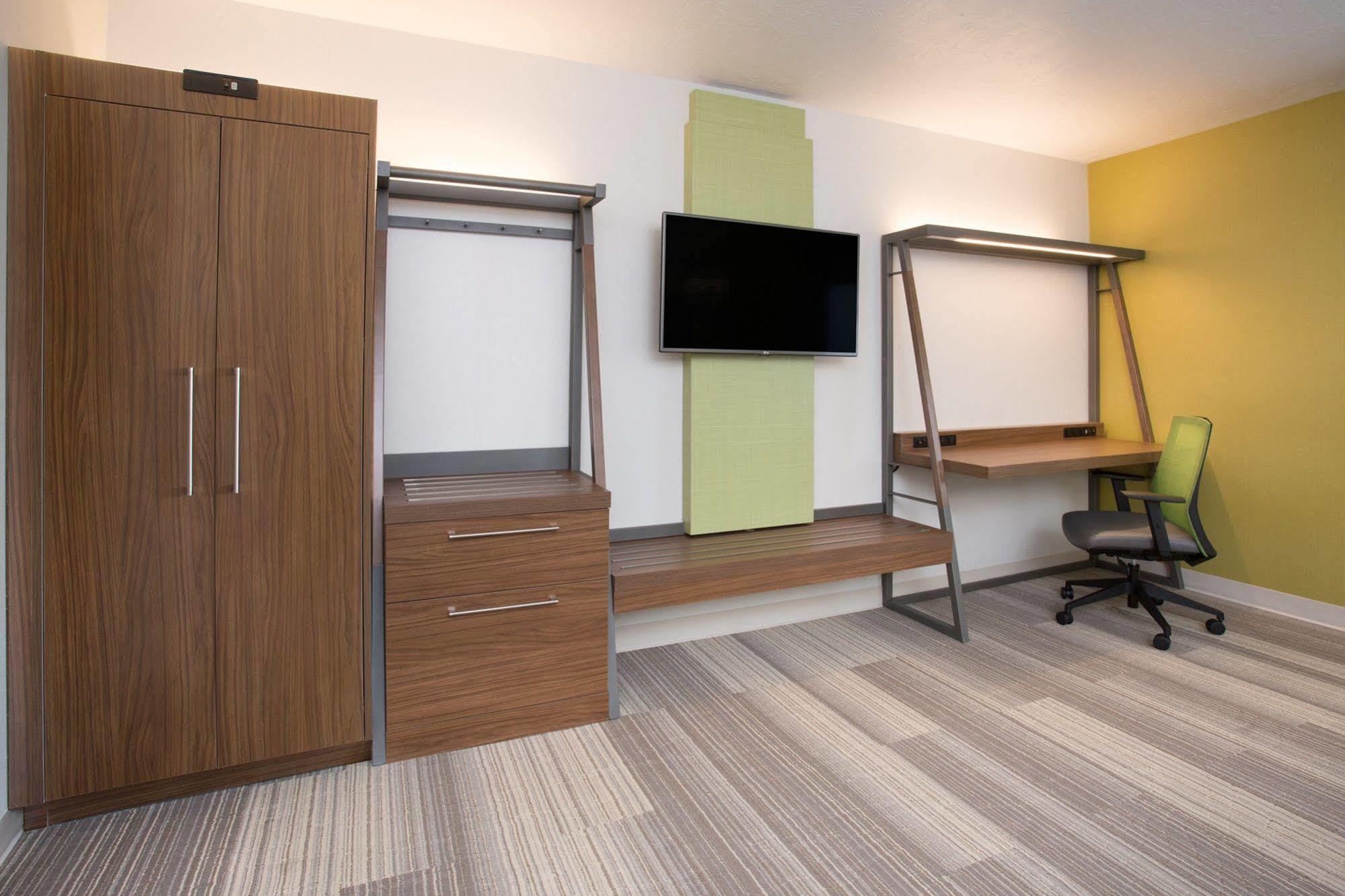 Holiday Inn Express & Suites Perryton By Ihg Lord Екстер'єр фото